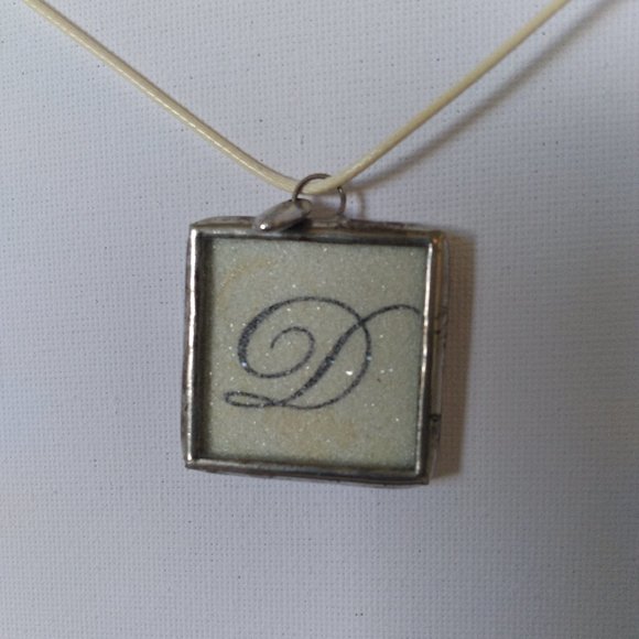 Jewel Kade Charm/Pendant Initial "D" - Picture 2 of 3